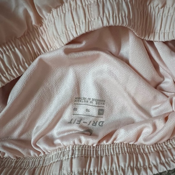Baby pink Nike running shorts - Picture 3 of 3